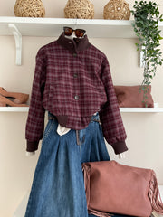 Chaqueta Bomber Highland de cuadros burdeos - vista trasera