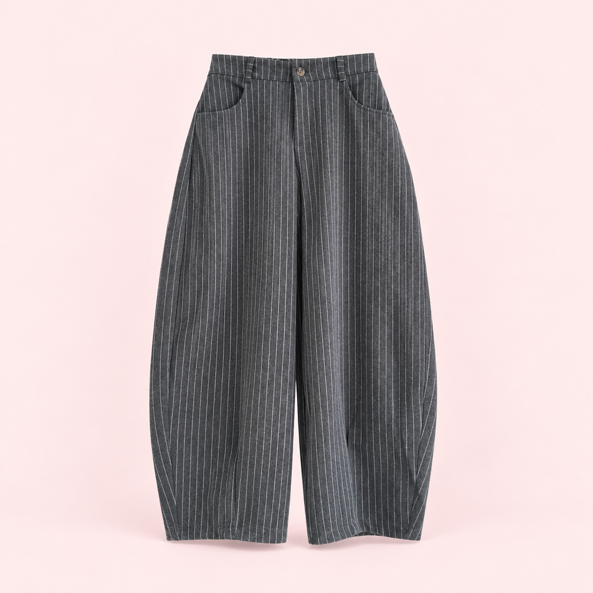 Gris | Pantalón Barrel Raya Diplomática - catálogo completo sobre fondo rosa