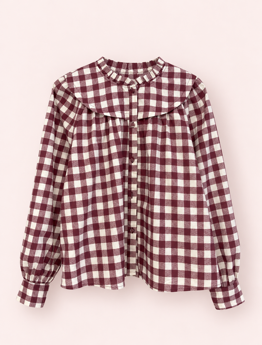 Camisa Cora de cuadros burdeos y crema - catálogo Matilusca sobre fondo rosa empolvado