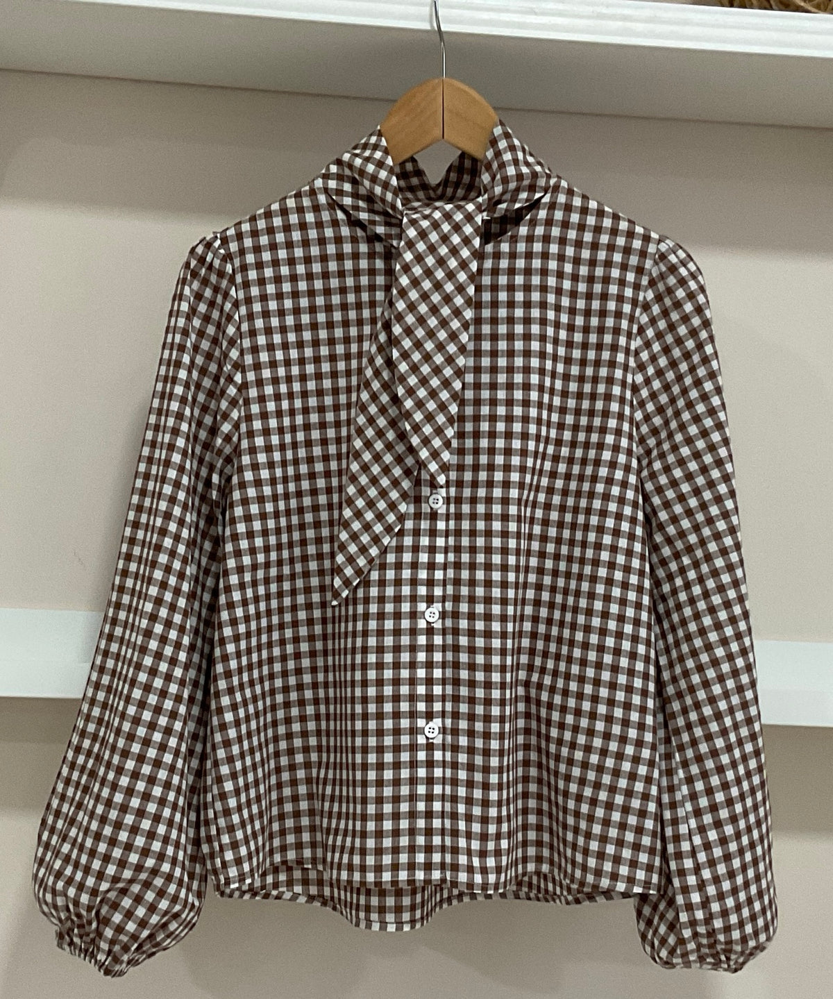 Marrón | Camisa Cuadro Vichy con Lazada - vista frontal