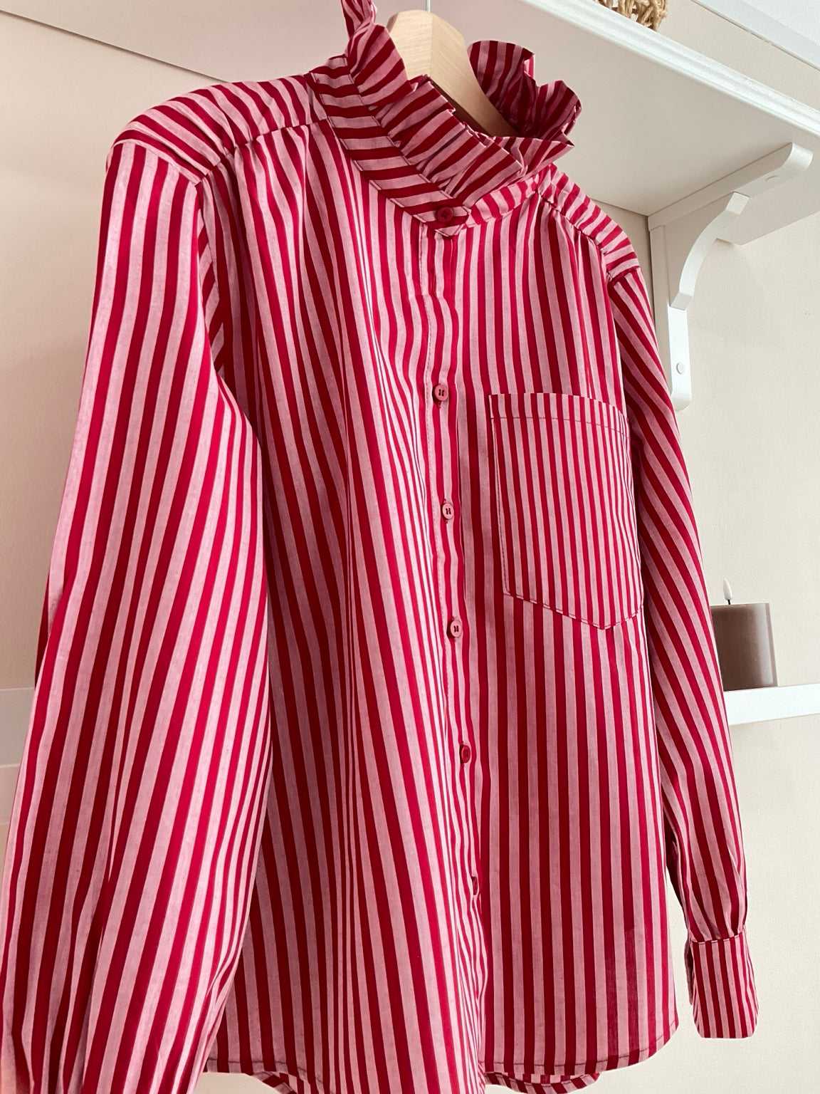 Rojo | Camisa Warhol - vista lateral y detalles