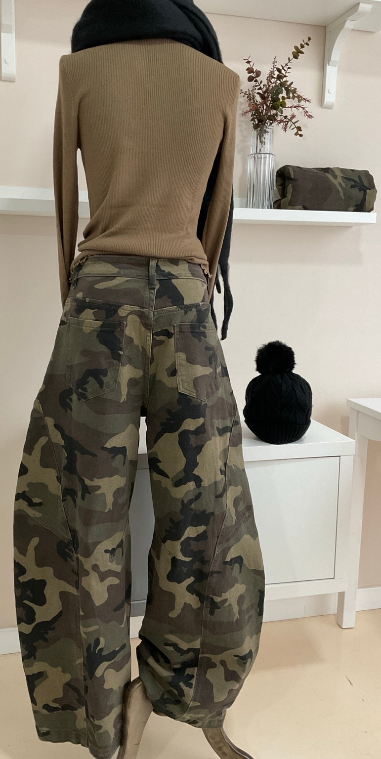 Verde Militar | Pantalón Camuflaje Cruzado — vista trasera