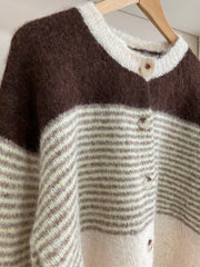 Cárdigan Bohemiam - detalle del cuello y botones