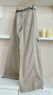 Taupe | Pantalón Cargo - vista trasera