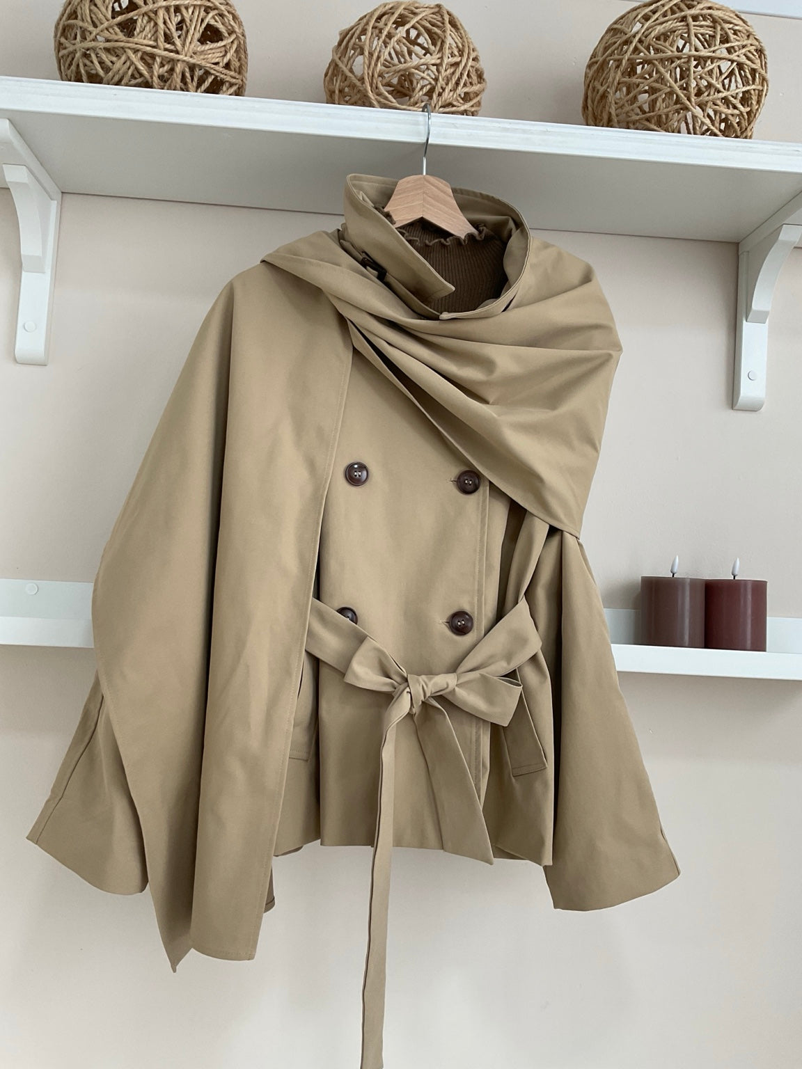 Camel | Gabardina Scotland - detalle de la capa