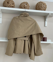 Camel | Gabardina Scotland - espalda con capa