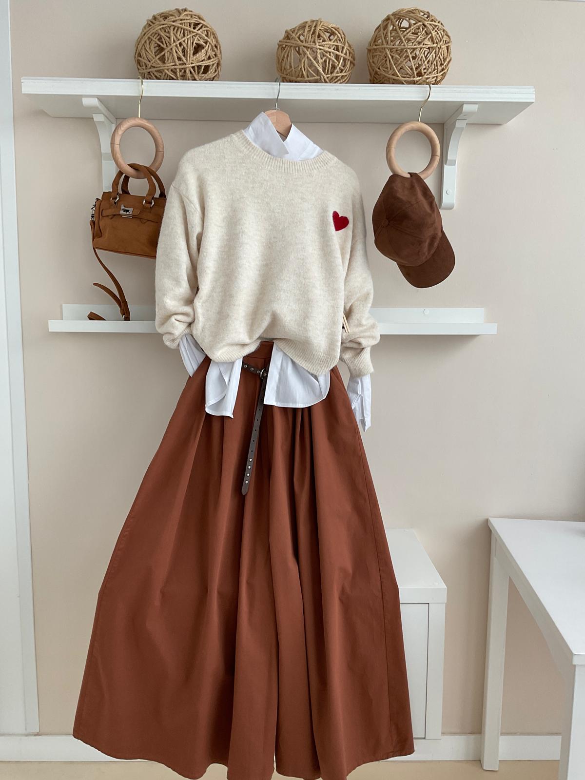 Jersey Amour crema, look completo