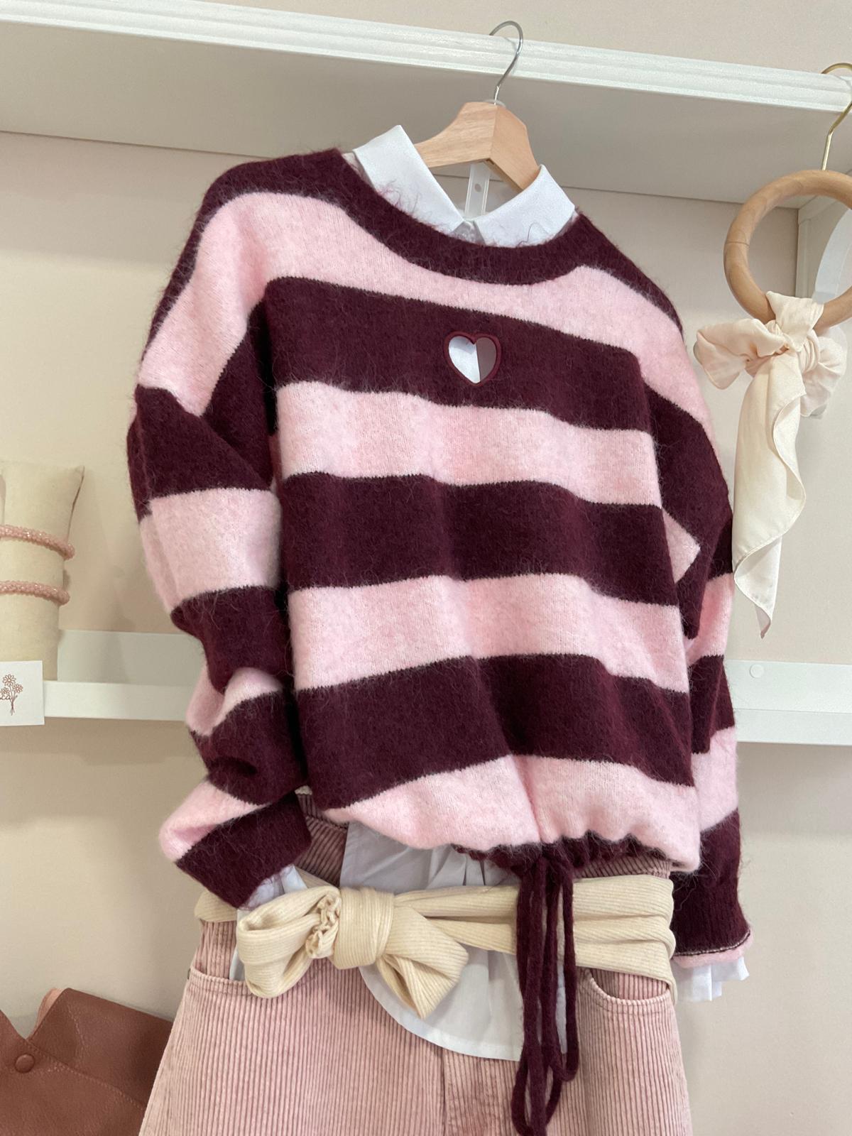 Burdeos/Rosa | Jersey Corazón Calado, look con pantalón de pana rosa