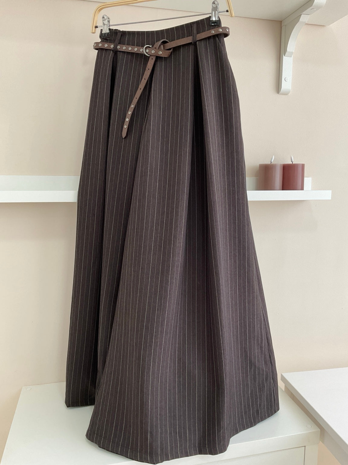 Marrón | Pantalón palazzo de raya diplomática