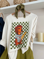 Look con sudadera Verde/Crema y falda verde