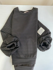 Sudadera oversize de rayas chocolate y negro extendida